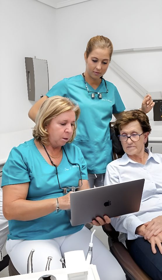 Realización de ortodoncia para adultos en Clínica dental Mozas